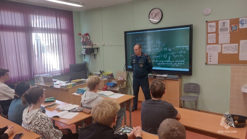 Открытые уроки по пожарной безопасности в образовательных учреждениях Северо-Западного округа города Москвы